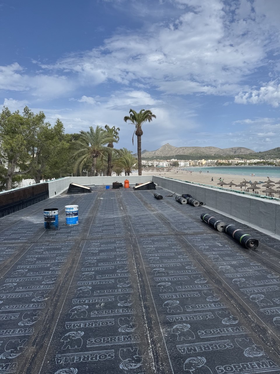 Impermeabilización de cubierta junto a la playa