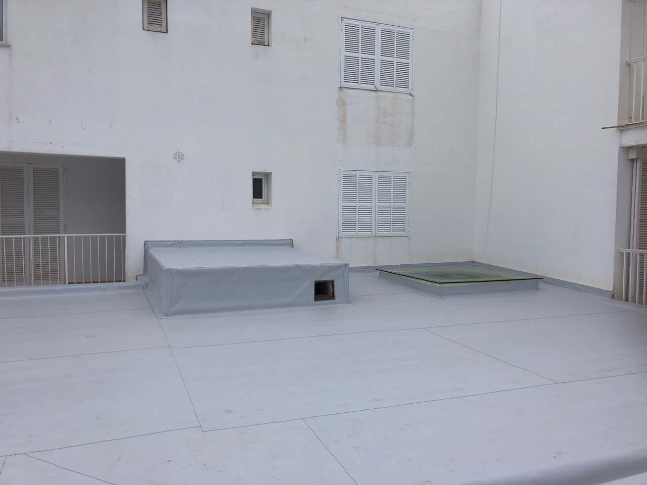 Terraza de hotel impermeabilizada - después